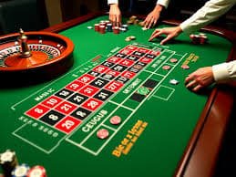ceweslot live-dealer studio with professional dealers and multi-camera setup