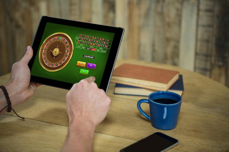 Live dealer at Habanero roulette table on ceweslot